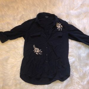 Quarter sleeve Express Button Up